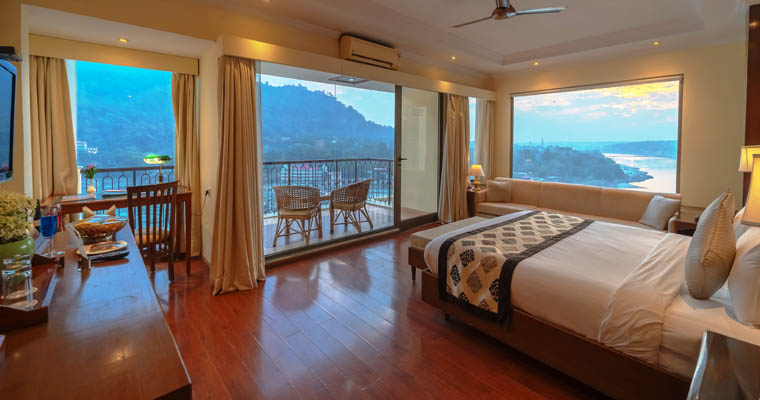  maharani suite room